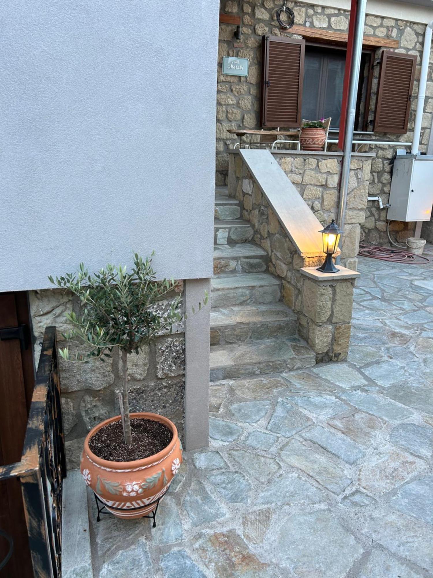 Meraki Kalampáka Luaran gambar